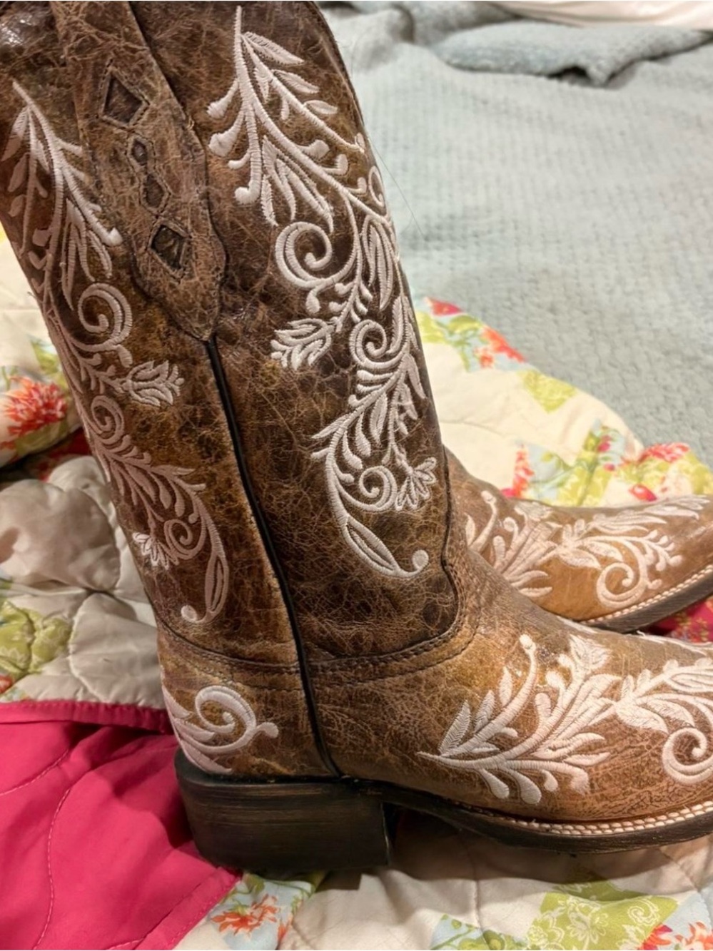 Embroidered Brown Western Heeled Boots - Brand Unknown